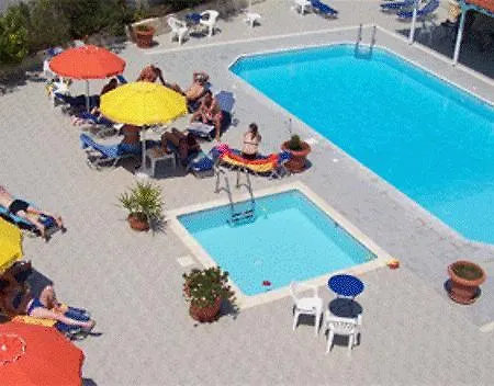 מלון דירות Helios Agia Marina (Aegina)