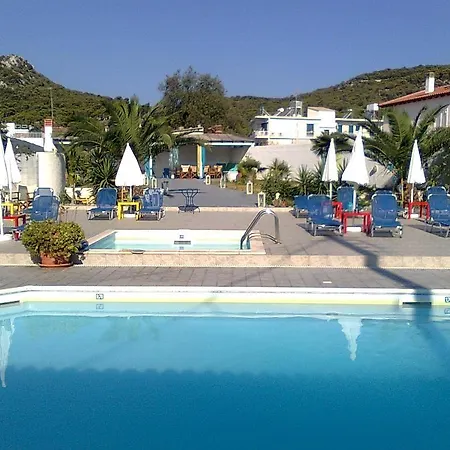 מלון דירות Helios Agia Marina (Aegina)